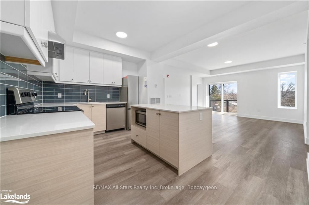 19B WEST Street N, Unit 206 - Photo 3