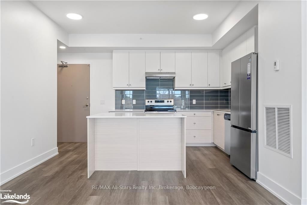 19B WEST Street N, Unit 206 - Photo 4