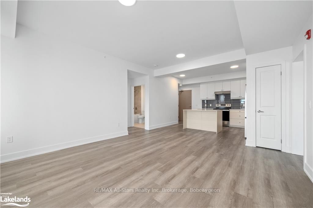 19B WEST Street N, Unit 206 - Photo 8