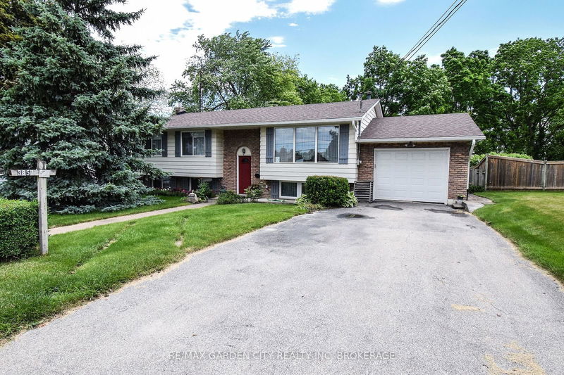 home for sale on 3857 Victoria Avenue