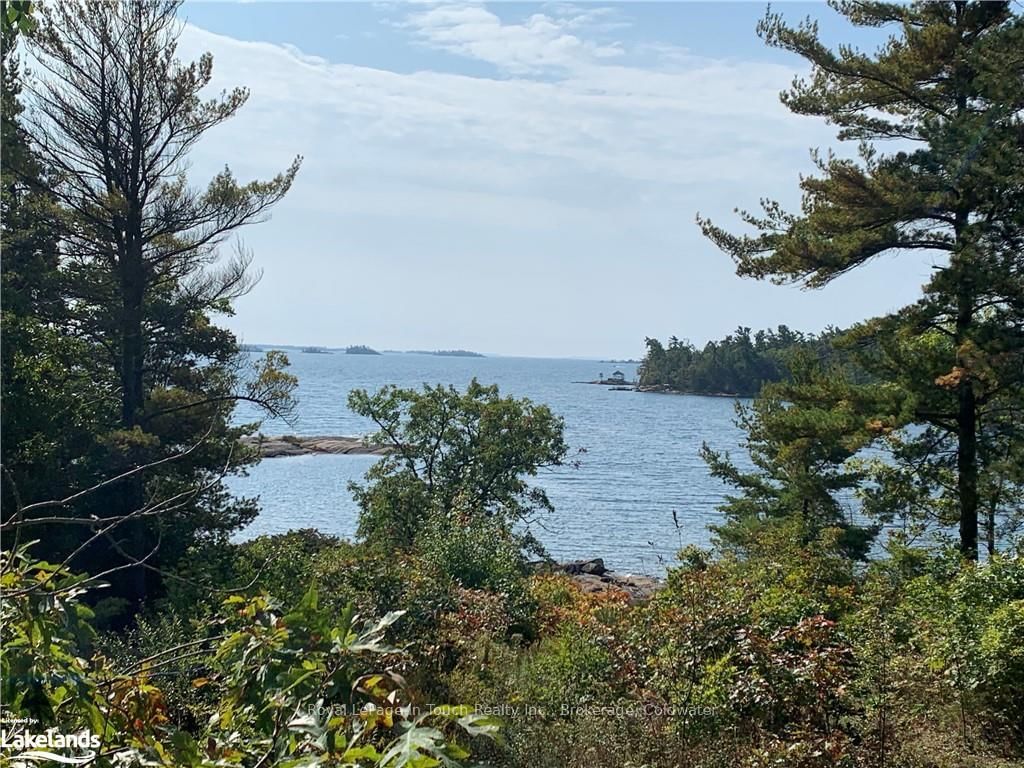 B375 CREWE Point, The Archipelago 4
