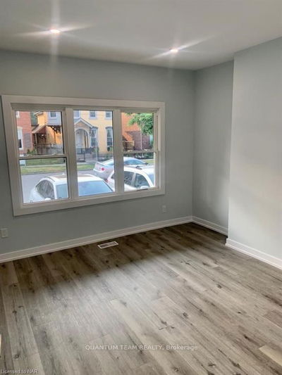Unit Right — 26 DUKE St, St. Catharines - 451 - Downtown image-0-3