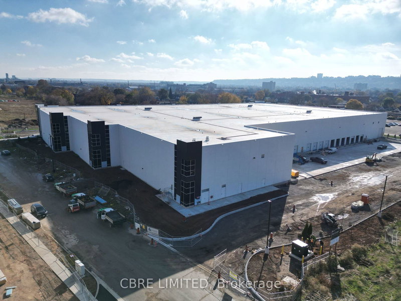 16 Studebaker Pl, Hamilton, L8L 8K1 | Image 2