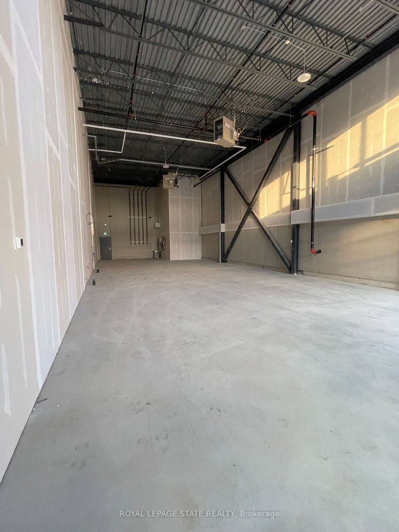 1 - 24 Ditton Dr E, Hamilton, L8W 0A9 | Image 3