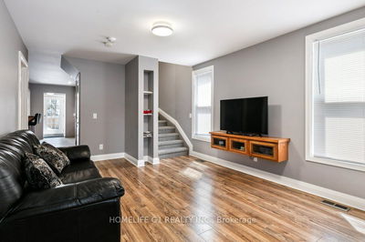 3161 Peter St, Windsor -  image-0-3