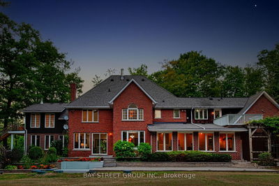 902 Shaver Rd, Hamilton - Ancaster image-0-4