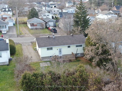 737 Eighth St, Renfrew - 540 - Renfrew image-0-2