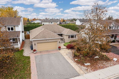 8 Randall James Dr, Stittsville - Munster - Richmond - 8202 - Stittsville (Central) image-0-1