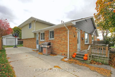 346 Trudeau Dr, Sarnia - Sarnia image-0-1