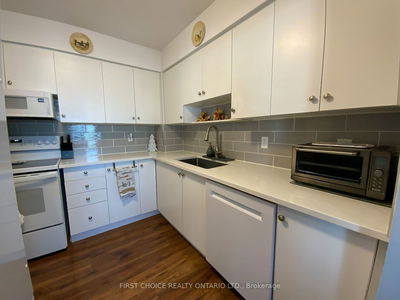 Unit 408C — 2044 Arrowsmith Dr, Beacon Hill North - South and Area - 2107 - Beacon Hill South image-0-3