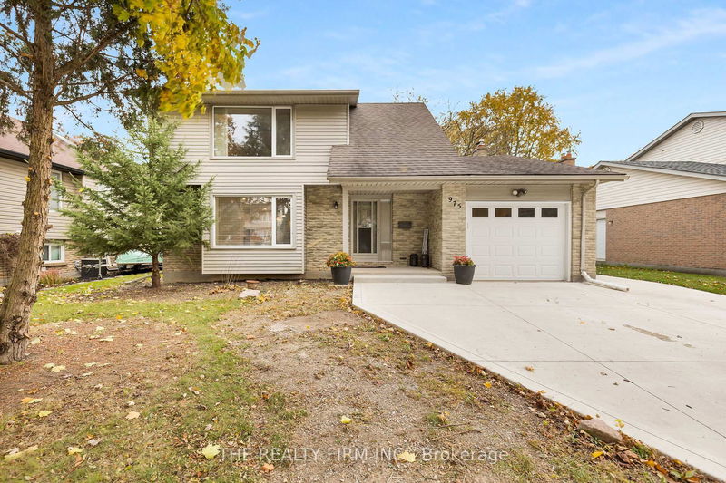 home for sale on 975 Farnham Place