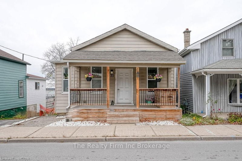 71 CHARLES St, Ingersoll -  image-0-0