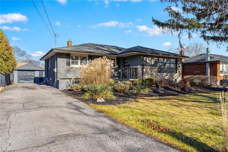 home for sale on 9 REGINA Avenue