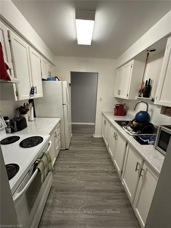 home for lease on 106-4209 HIXON STREET Street