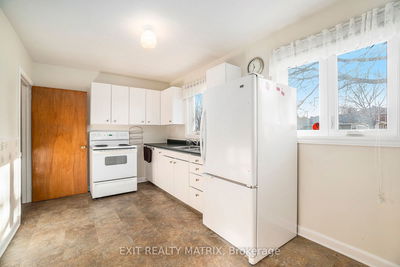 629 Gardenvale Rd, Overbook - Castleheights and Area - 3504 - Castle Heights/Rideau High image-0-3