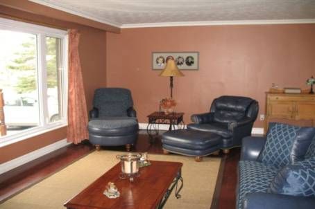 12 Victoria Blvd, East Garafraxa, L0N1N0 | Image 2