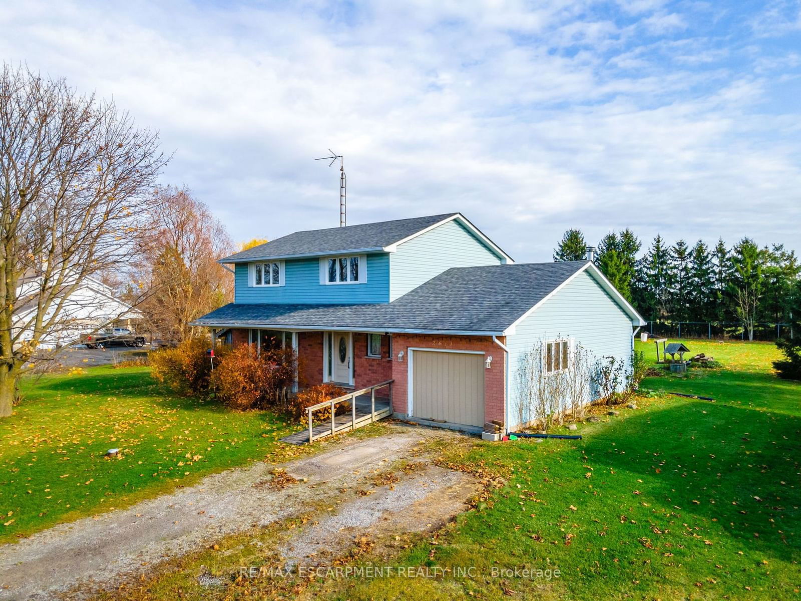 Detached House sold at 2611 Trinity Church Road, Hamilton, Binbrook, L0R 1C0 - MLS: X11431605