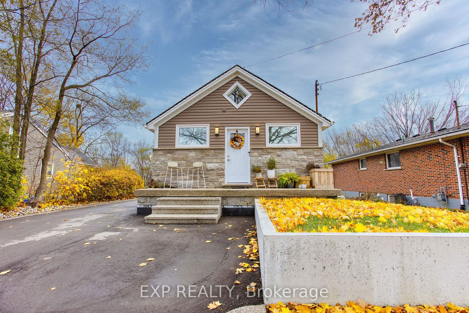 Detached House leased at 139 Deschene Avenue, Hamilton, Greeningdon, L9A 3J9 - MLS: X11431607