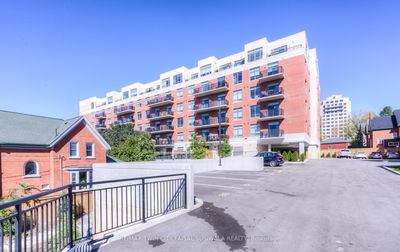 Unit 202 — 399 QUEEN St, Kitchener -  image-0-2