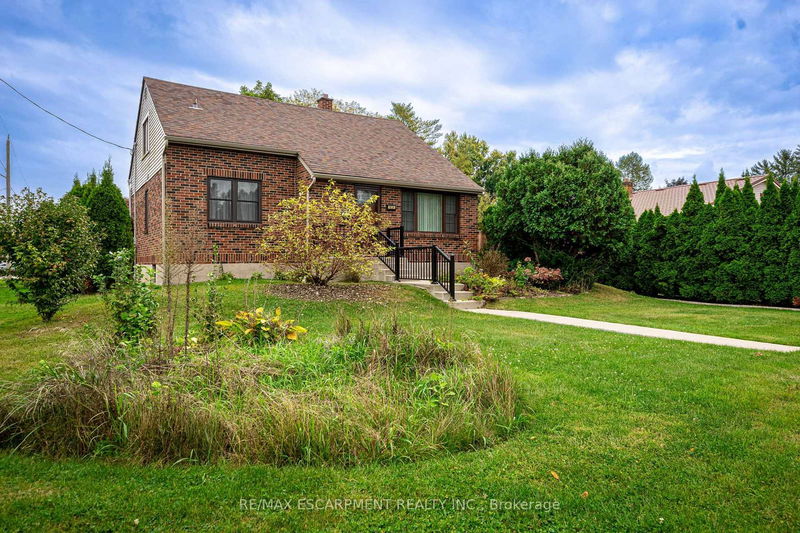 home for sale on 1454 Oakdale Street