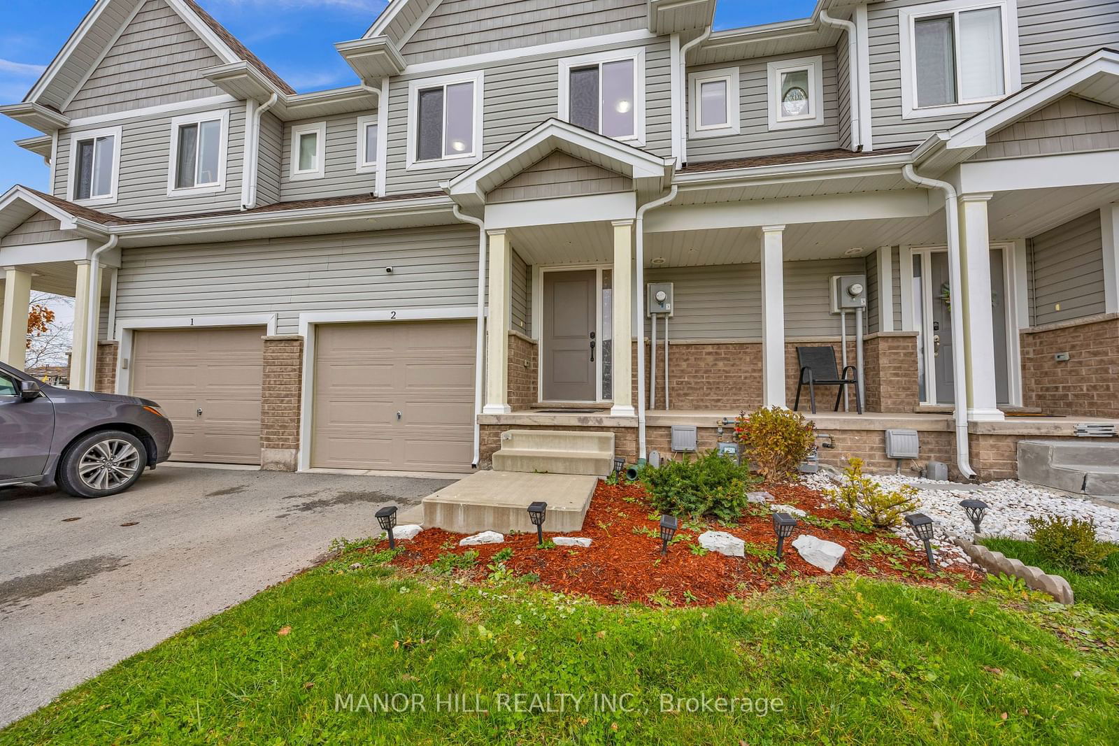 Townhouse for sale at 2-60 Canterbury Drive, St. Catharines, L2P 0E7 - MLS: X11450744