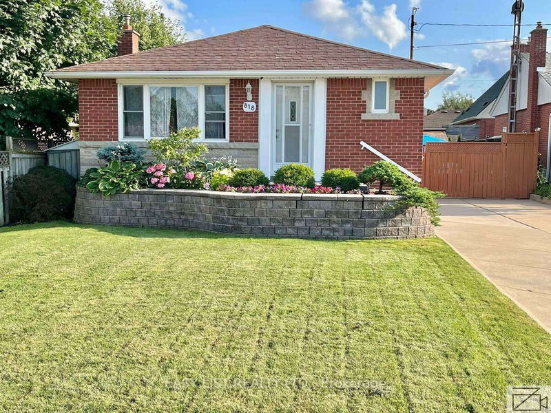 home for sale on 818 Ninth Avenue