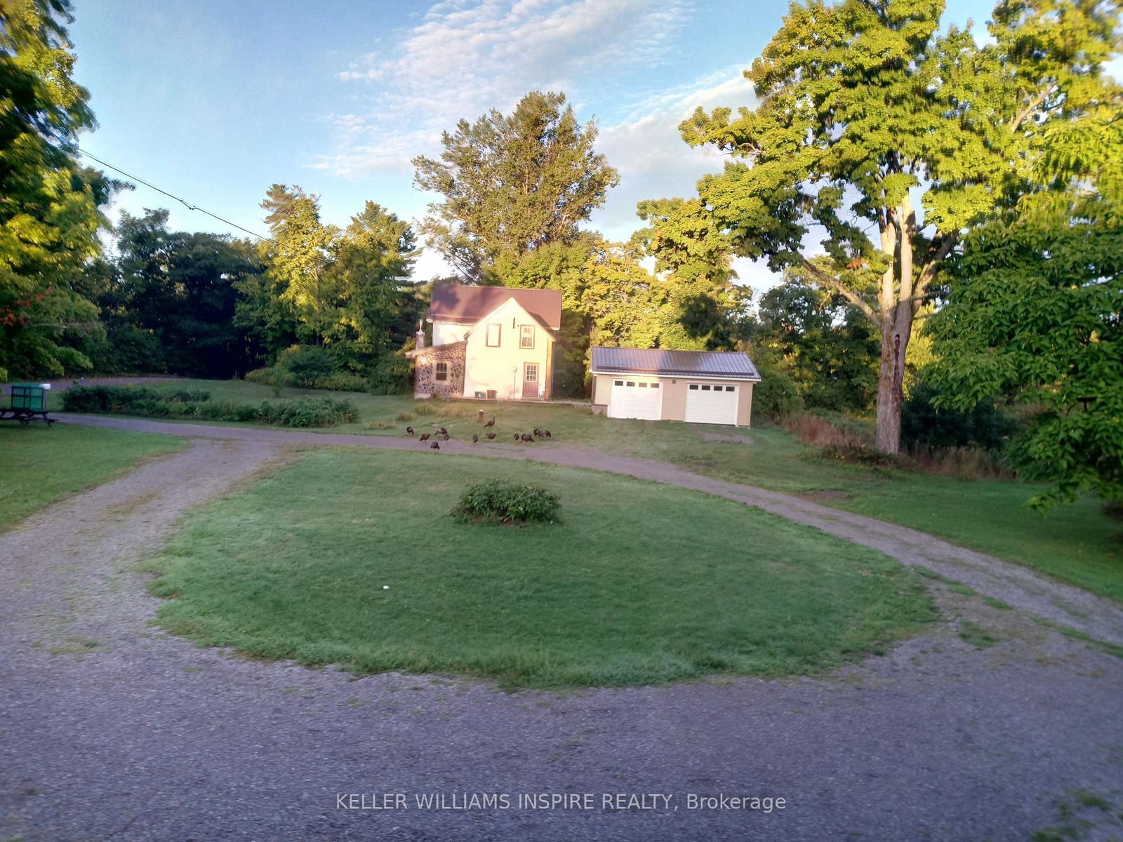 Listing Image 10