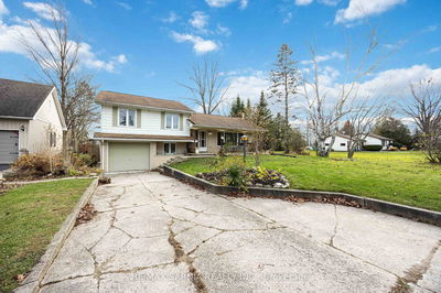 4715 Lakeside St, Plympton-Wyoming - Plympton Wyoming image-0-1