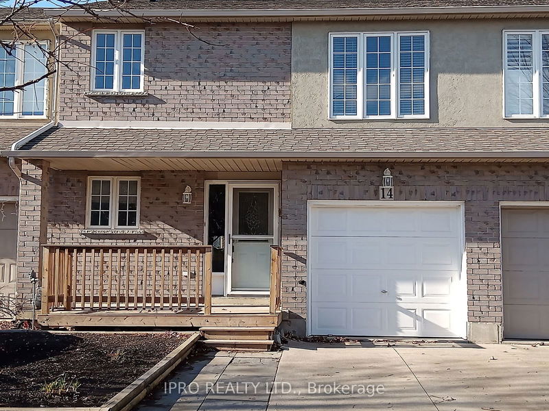 home for lease on 14 Archer Way