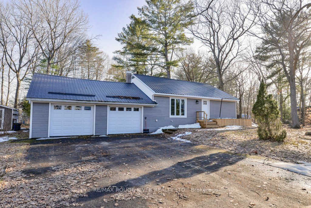 Detached House sold at 125 Oakwood Drive, Gravenhurst, P1P 1B3 - MLS: X11566729