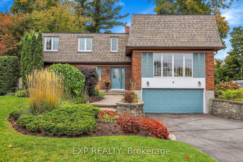 home for sale on 9 CAMWOOD Crescent