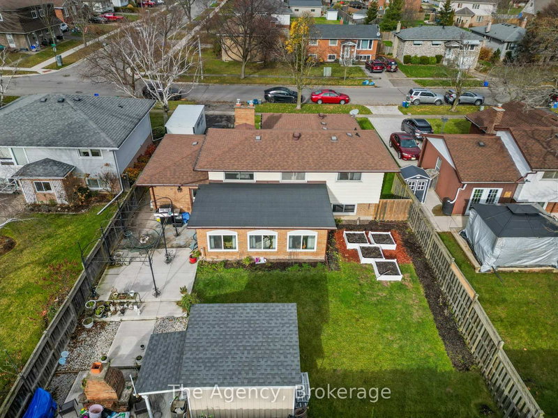 89 Endicott Terr, Welland, L3C 5S3 | Image 2