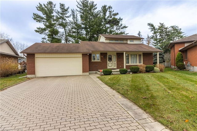 15 CLEAR VALLEY Drive