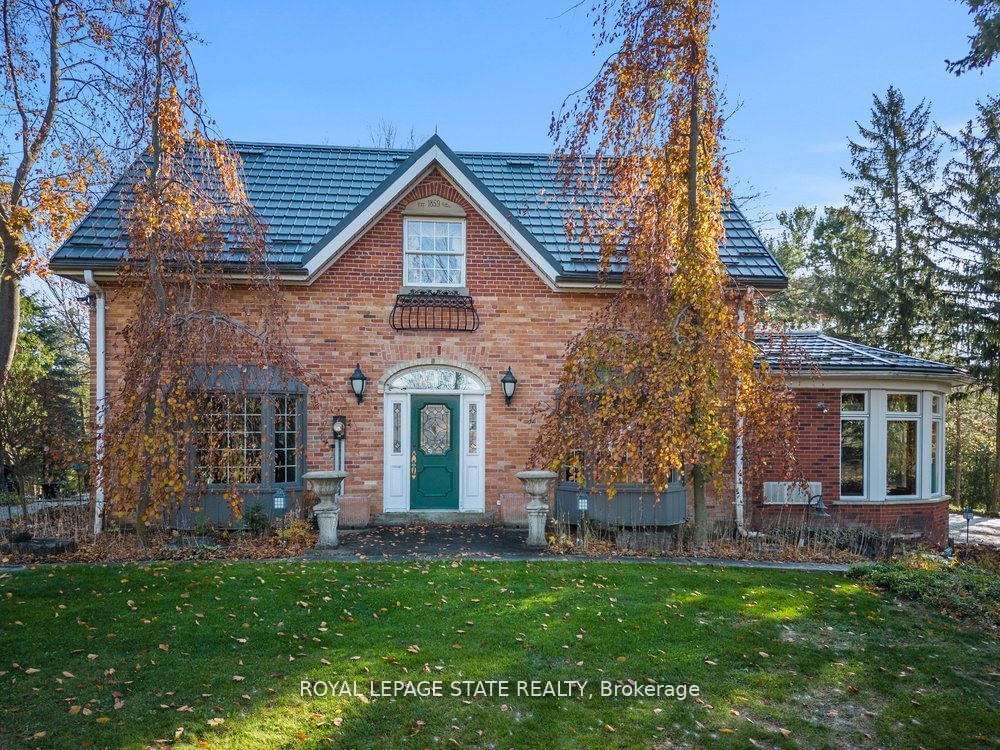 Building at 492 Governors Road, Hamilton, Dundas