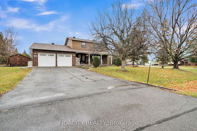 6657 Bluebird St, Manotick - Kars - Rideau Twp and Area - 8010 - Kars image-0-2