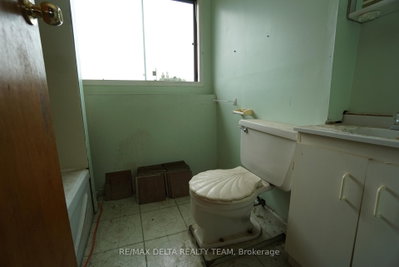 7771 LAWRENCE Street — photo 6