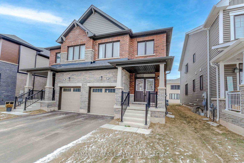 42 Sunflower Cres, Thorold, L3B 5N5 | Image 3