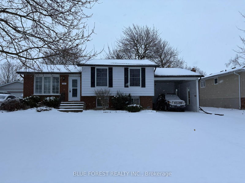 home for sale on 231 Wellington Street