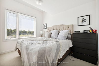 Unit 61 — 590 North Service Road — more photos