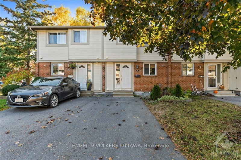 home for sale on 92 BARROW Crescent