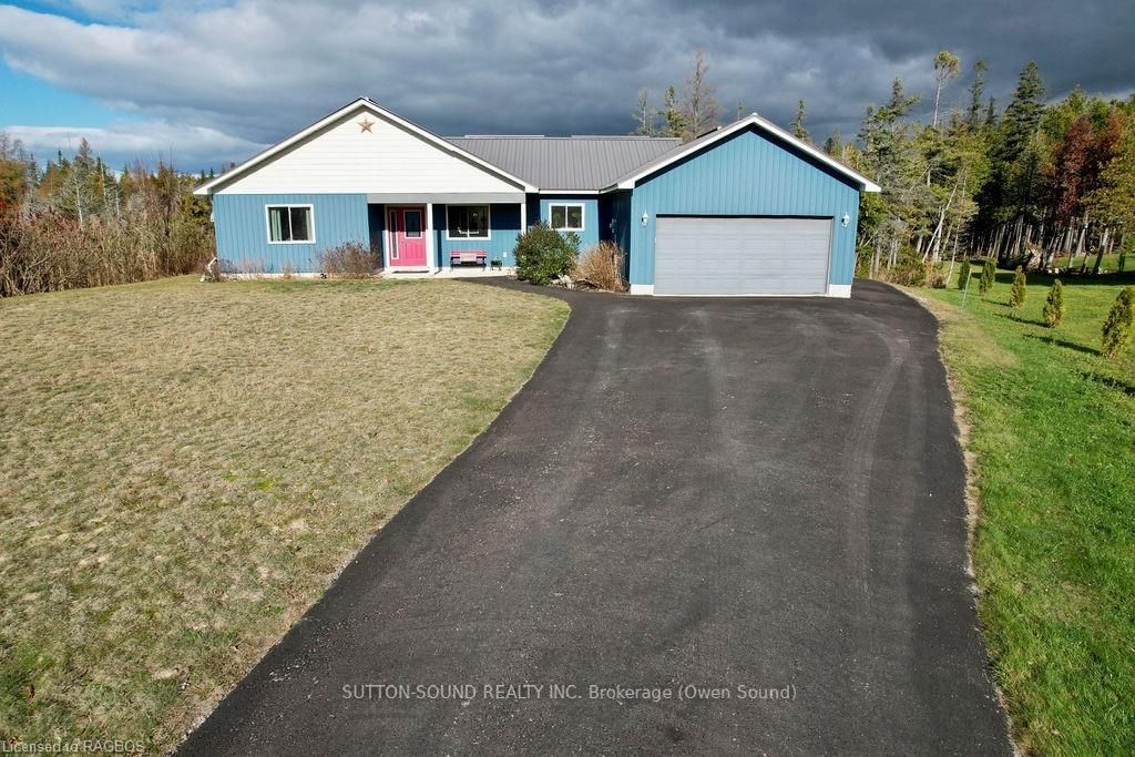 Detached House sold at 1 WILLIAMSON Place, South Bruce Peninsula, South Bruce Peninsula, N0H 2T0 - MLS: X11822716