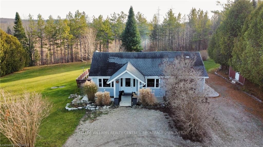 Detached House sold at 401838 GREY COUNTY RD 4, West Grey, Rural West Grey, N4N 3B8 - MLS: X11822723