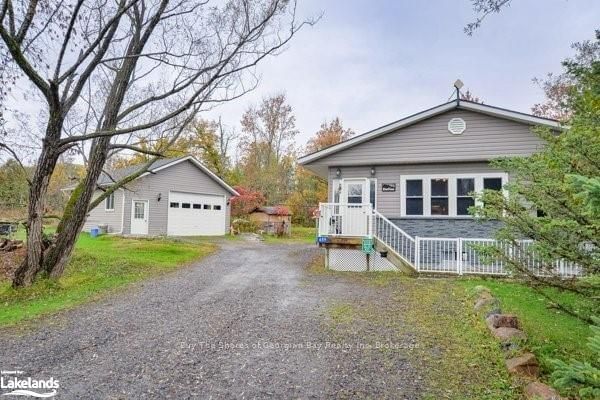 Detached House for sale at 659 HONEY HARBOUR Road, Georgian Bay, Baxter, L0K 1S0 - MLS: X11822801