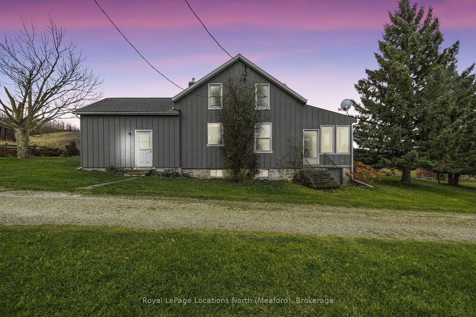 Detached House leased at 556341 6TH Line, Blue Mountains, Rural Blue Mountains, N0H 1J0 - MLS: X11822953