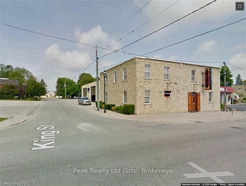383 QUEEN Street, North Huron