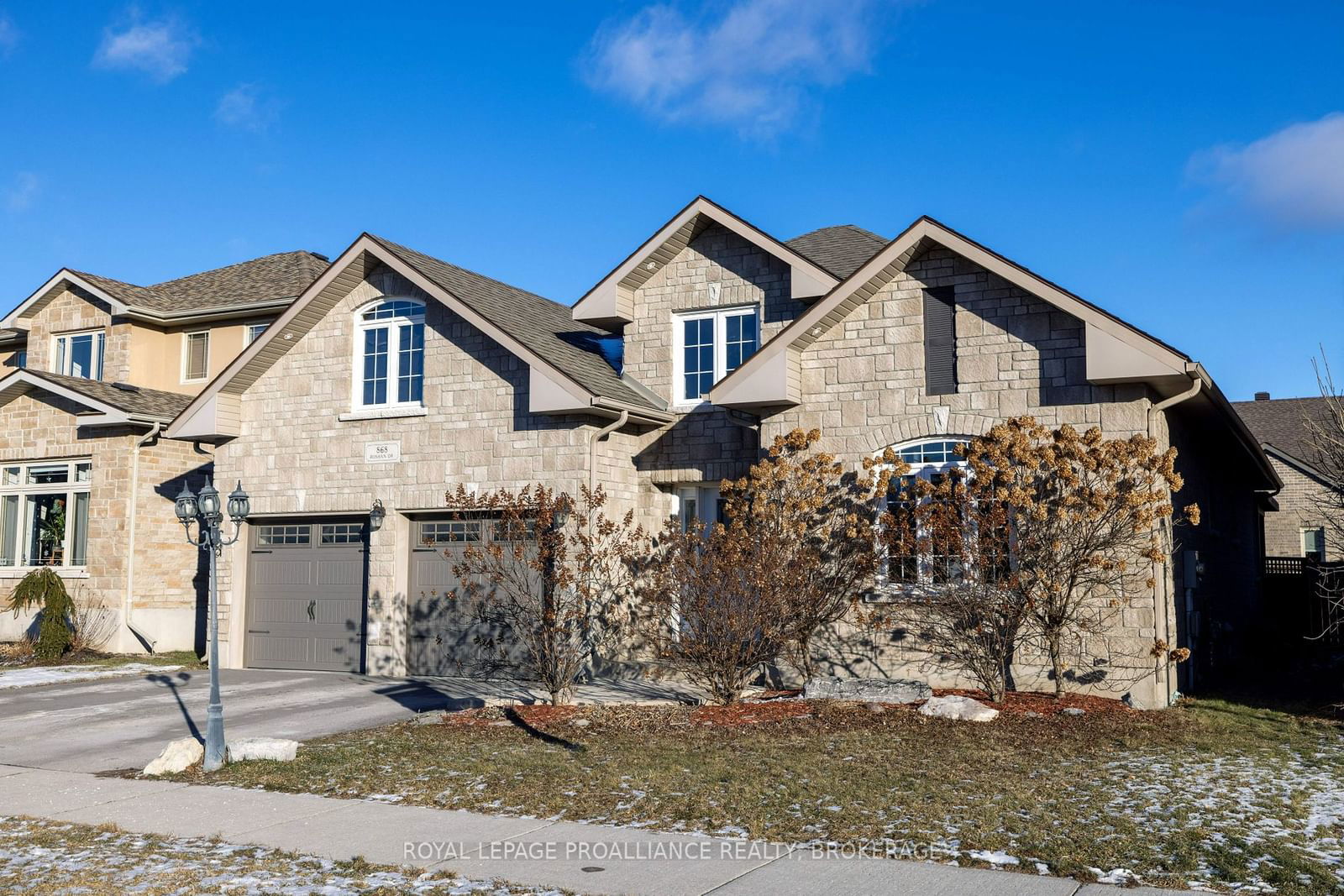 Detached House for sale at 868 Roshan Drive, Kingston, City Northwest, K7P 0B2 - MLS: X11822975