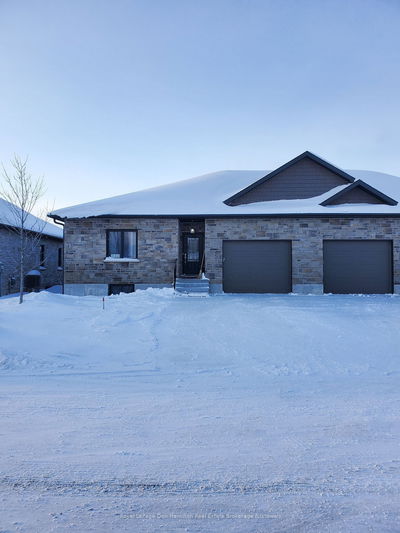 276 QUEEN St, North Perth - Elma Twp