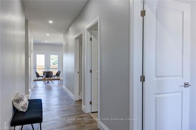 276 QUEEN St, North Perth - Elma Twp image-0-2