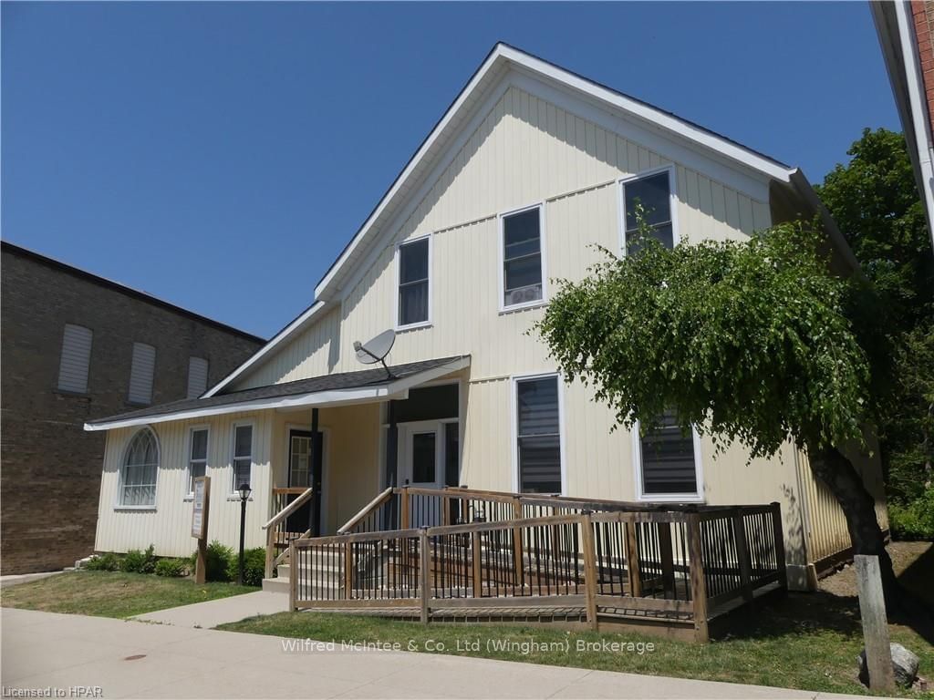 Building at 9 RATTENBURY Street, Central Huron, Clinton