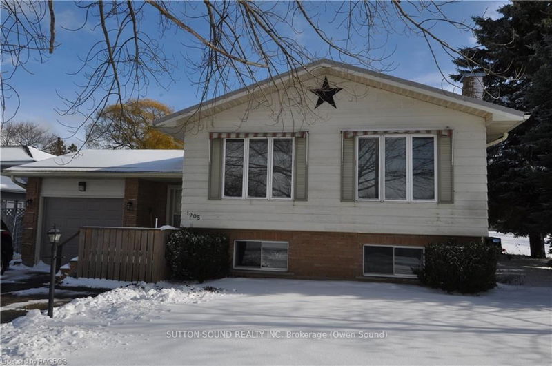home for sale on 1905 8TH Avenue E